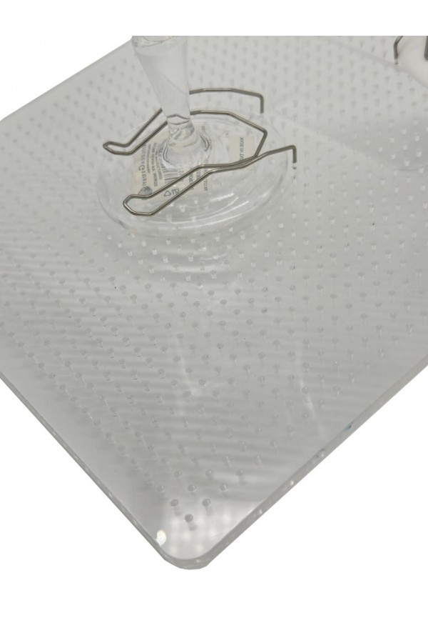 CLINK FREE FIXING SYSTEM TEKNE VE KARAVANLAR İÇİN TABAK ,BARDAK VE KADEH SABİTLEYİCİ DELİKLİ AKRİLİK PLEKSİ TEPSİ  -  30x40cm